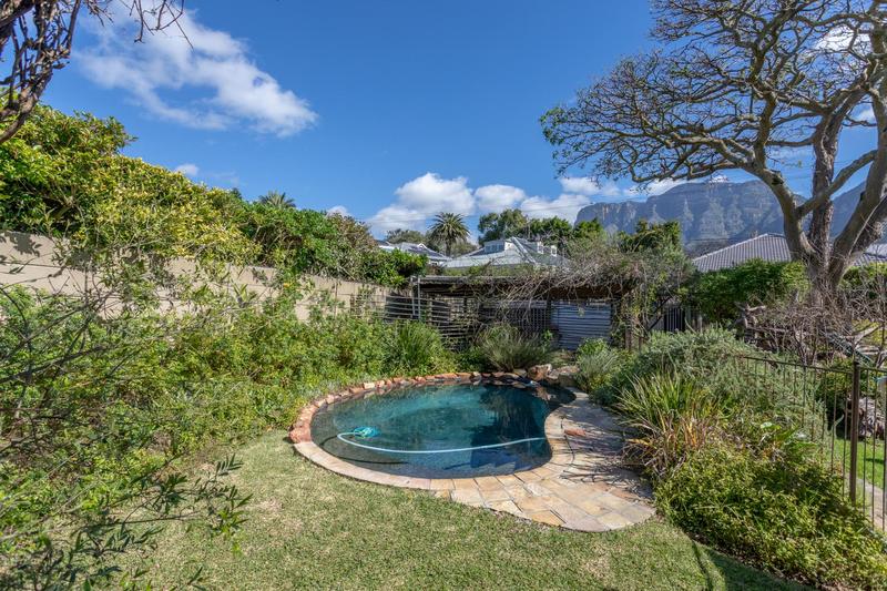 To Let 4 Bedroom Property for Rent in Rondebosch Western Cape